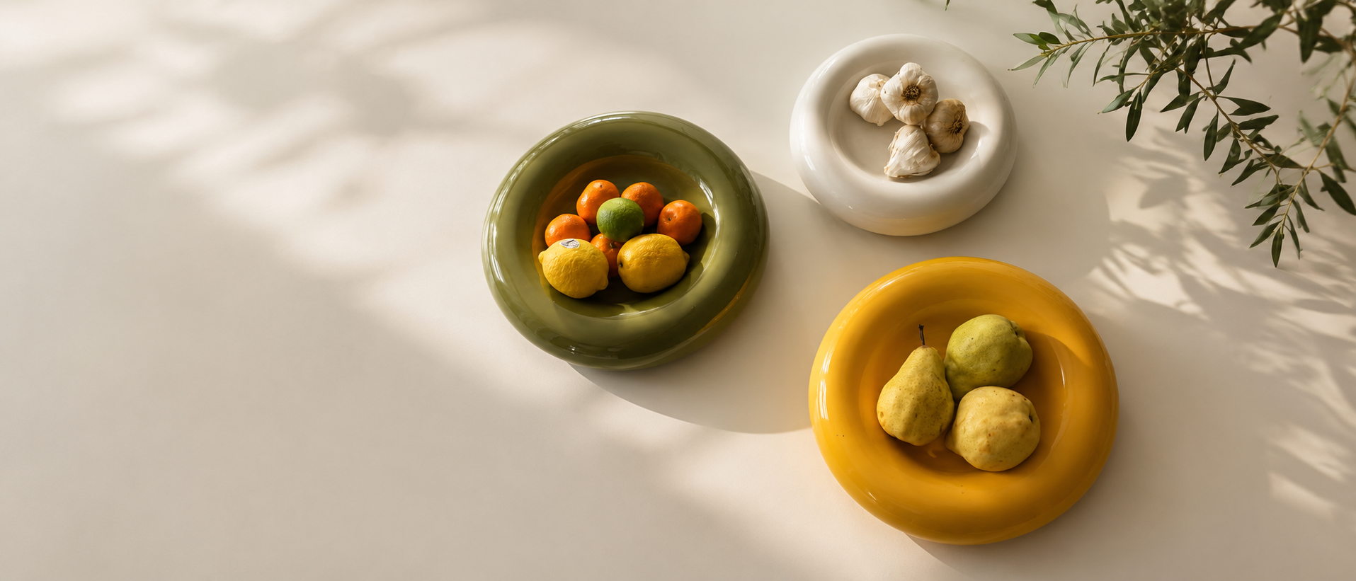 Tableware arranged for an everyday dining setting