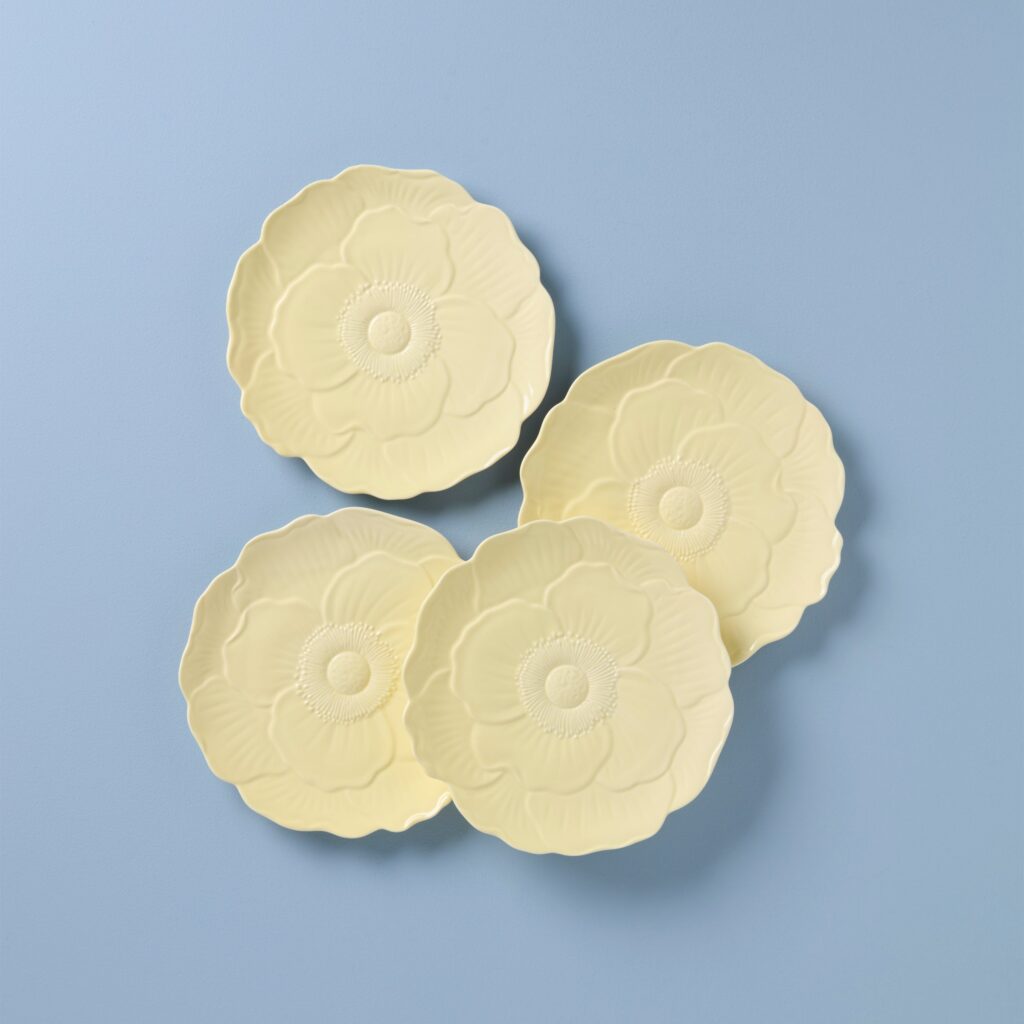 Bunny Garden Accent Decorative Plates, Set of 4